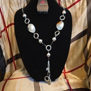 Paparazzi Silver and Black Loop Necklace